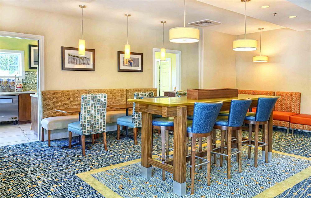 Residence Inn By Marriott Wilmington Landfall Ресторан фото