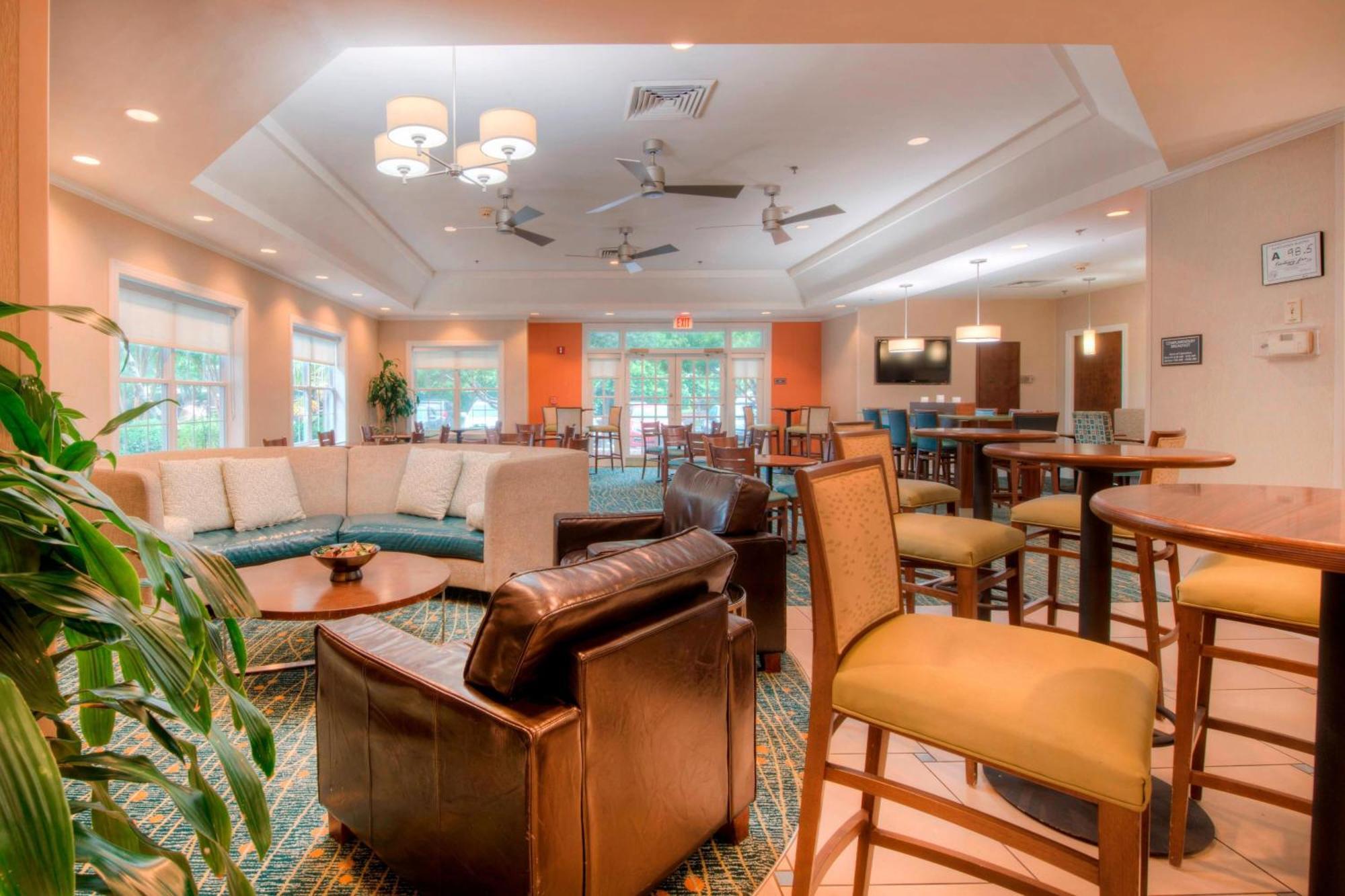 Residence Inn By Marriott Wilmington Landfall Экстерьер фото