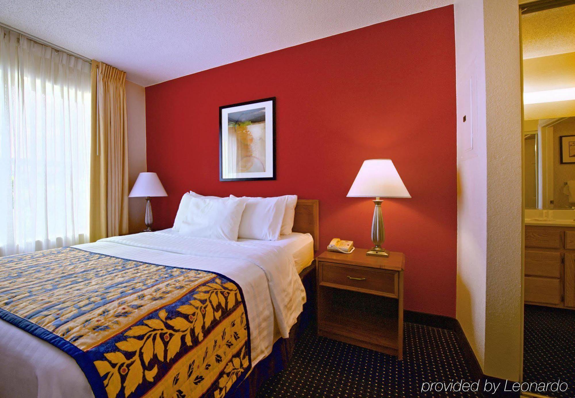 Residence Inn By Marriott Wilmington Landfall Номер фото